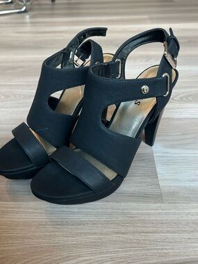 Guess Black Open-Toe Strappy High Heel Sandals